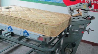 China Grabe la espuma de Sweing del borde que hace la máquina para las mantas y amortiguador y colchón del sofá en venta