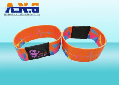 中国  1k Printing elastic fabric rfid wristband bracelet for waterpark 販売のため