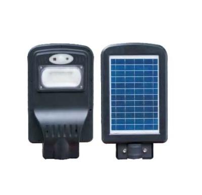 China Polycrystalline 760Lm Integrated Solar Street Lights 10AH With Solar Panel for sale