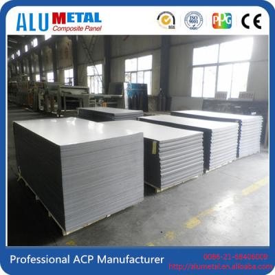 China 2mm PVDF Coated Acp Aluminum Composite Panel Silver 1220mm Cassette Cladding Plate for sale