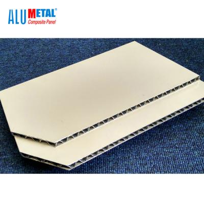 China El panel acanalado de aluminio compuesto 3m m PE cubrió para el edificio en venta