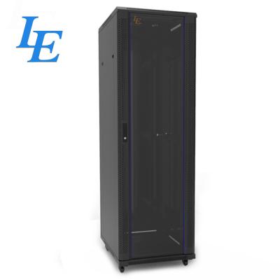 中国 High Load Capacity Rackmount Cabinet System With Optional Cable Management 販売のため