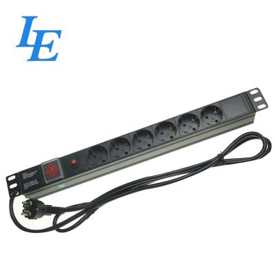 China 19 Inch Germany Type 250VAC Power Distribution Unit For Server Rack Pdu for sale