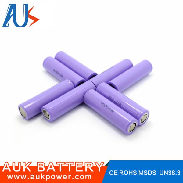 Quality 2600mAh 3.7V Li Ion Battery Cells 18650 Cylindrical Powerful for sale
