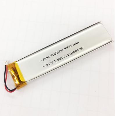 China Farol Bateria LiPo personalizada 1C 3.7V Bateria de lítio de 1600mAh à venda