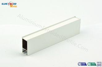 Chine Profils en aluminium de revêtement de poudre, châssis de fenêtre en aluminium de poinçon de blanc à vendre