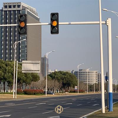 China 6M 8M Traffic Signal Pole Octagonal Shape ISO 9001 Certification for sale