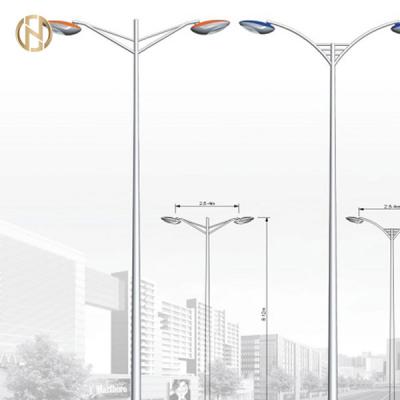 China Galvanized Solar Street Light Pole/Steel Light Pole/Lamp Post With Single Or Double Arms for sale