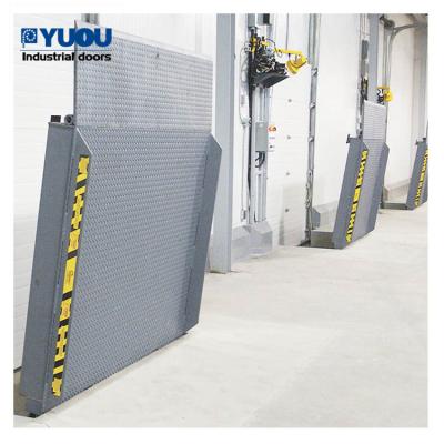China Yard 500mm Hydraulic Loading Dock Forklift 6000kg 10000kg Automatic 220V for sale