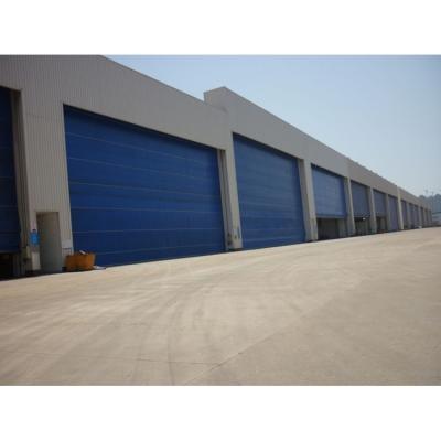 China Industrial Rapid Bi Fold Up Hangar Doors Fireproof Fluoride Free for sale