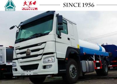 China 12000 litros resistentes de camión de la regadera con el motor de 6 cilindros en venta