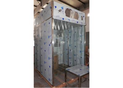 China Armários distribuidores do quarto desinfetado da cabine de Downflow da classe 100 verticais para granulador à venda