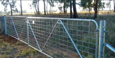 China Portões de quinta de gado portões de cerca de quinta de gado portões de quinta de ferro galvanizado pesado à venda