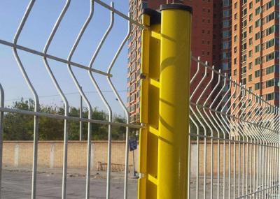 China Triangle Bend 3d Curved Welded Wire Fence Panels for sale