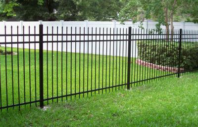 China Powder Coated 2 Rail 5 Ft Tall Black Aluminum Fence for sale