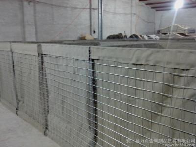 China 1.0m Height Hesco Bastion Wall Heavy Duty Hot Dipped Galvanized 5.0mm for sale