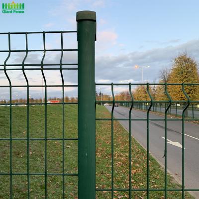 China 2430mm Tall Curved Garden Fence 3d Pvc Coated Triangle Bending for sale