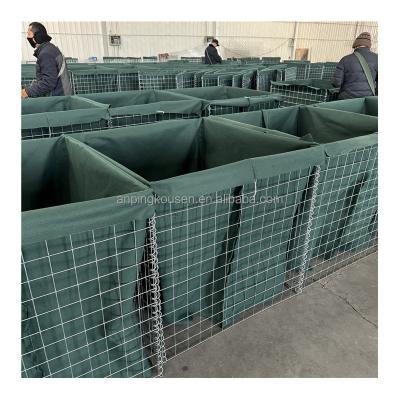 China 4mm Galvanized Iron Wire Sand Green Defensive Barrier for Private Property Protection for sale