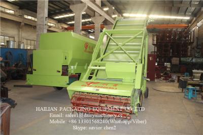 China Grass Feed Loading Machine / Silage Loader  For Farm Vertical TMR Mixers for sale