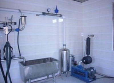 China Pipeline Cow / Goat Milking Parlor With A Milk Transport Conduit for sale