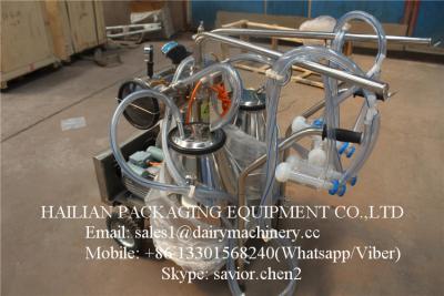 China Price Of a Milking Machine For Goat , Goat Milking Machine With 25 Liter Buckets for sale