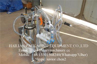 China Portable Machine For Milking Goat With Silcone Liner , Goat Milking Machine for Sale for sale