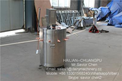 China Automatic Mixing Milk Feeding Machine For Calf 10 Red Nipples for sale