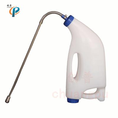 China 4000ml Calf Drench Bottle With SS Pipe , Oral Calf Feeder With Smooth Speedy for sale