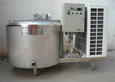 China 500L Vertical Milk Cooling Tank , Refrigerated Milk Cooling Equipment for sale