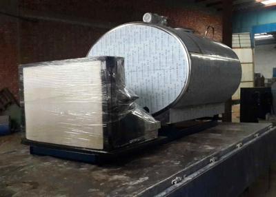China Bulk Milk Cooling Tank , Small Capaciity 1500L Made by Double-Walled Stainless Steel for sale