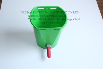 China Green Milking Machine Spares Feed Bucket With 8 Liter , Calf Feeding Bucket for sale