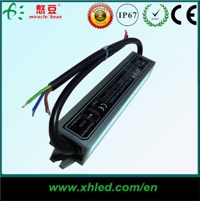 China transformador de poder do diodo emissor de luz 12V para as tiras do diodo emissor de luz, 20W 30W 60W 100W 150W à venda