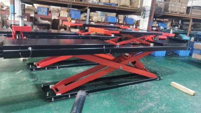 Scissor lift operation view