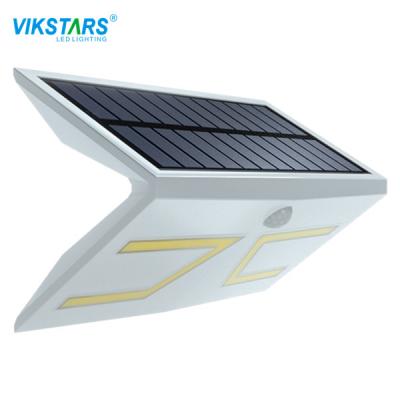 China 3.7V Battery Outdoor Solar Lights For House 5W Motion Detected Lighting Mode for sale