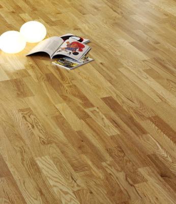 China 3-strip engineered Oak flooring, UV Lacquered or Oiled for sale