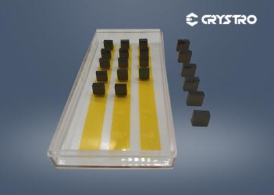 Chine Le chrome passif du Cr YAG de matériau laser de commutateur de Q a enduit yttrium, aluminium et grenat à vendre