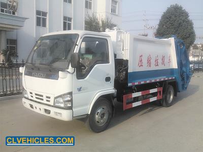 China Veículo compactador de resíduos ISUZU 600P 5CBM equipado com freios de ar à venda