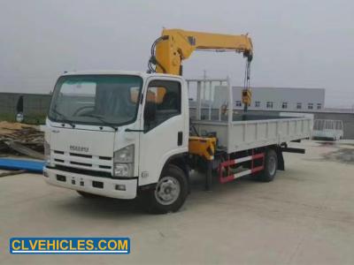 Chine grue montée sur camion de 700P 190hp ISUZU bras 5995*2350*3200 mm de 5 tonnes deux à vendre