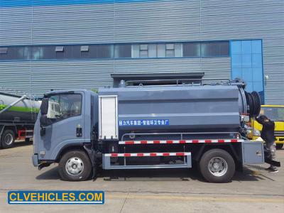 China ISUZU 5000L Camión de aspiración de aguas residuales Camión de limpieza de chorro de alta presión en venta