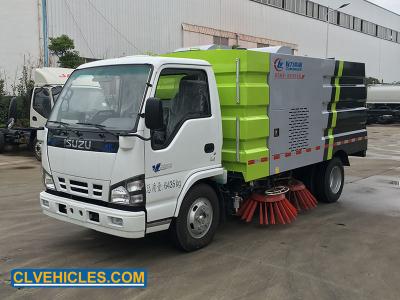 China 130hp 7cbm ISUZU Road Sweeper Truck Water Jetting 15000L 6900mm*220mm0*2670mm for sale