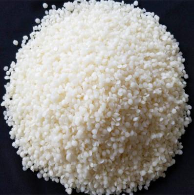 China Customized Waterproof White Bleached Beeswax Beads For Candles for sale