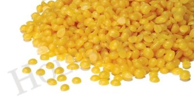 China Cosmetic Grade Organic Yellow Beeswax Pellets Natural Aroma Smell for sale