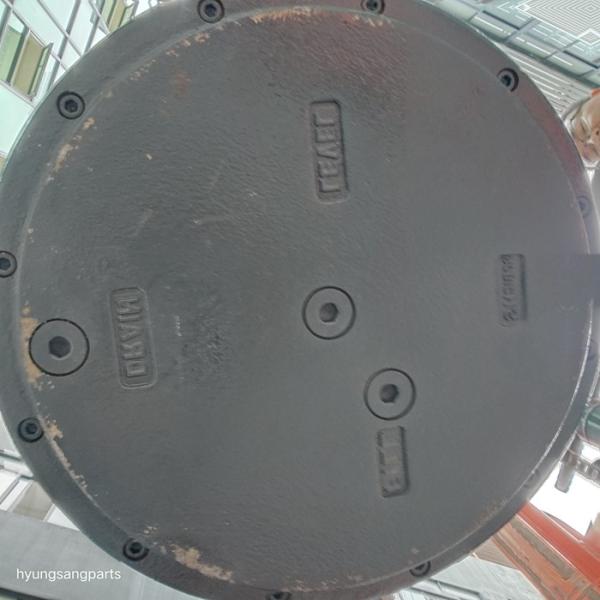 Quality Hyunsnag Excavator Tracks Parts Travel Motor 31QA40040 For R360LC9 R380LC9SH for sale