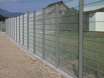China 868 2D Welded Double Wire Mesh Fence PVC Coated zu verkaufen