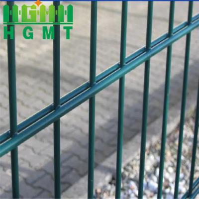 China 2500mm Length Double Circle Fence With Arched Top à venda