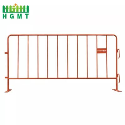 China Traffic Fence Metal Crowd Control Barricades Heavy Duty Movable 1.1*2.1m for sale