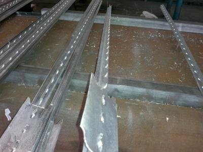 China Ponto de vedação de metal sustentável por atacado Ponto de vedação de quinta personalizado usado Pontos de vedação galvanizados de 6 pés 8 pés para venda à venda