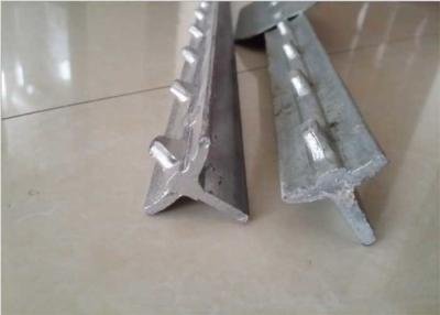 China 1.25lb/Ft 8ft Galvanized Steel T Posts Farm Fencing Posts for sale