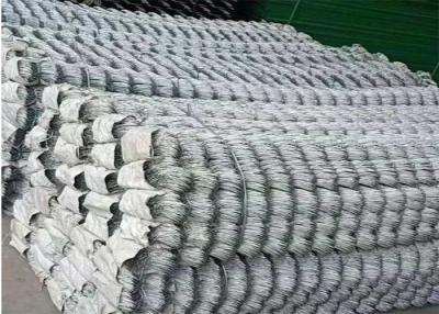 China 1,5 Fuß groß-Kettenglied-Zaun 40*40mm Zoll-Draht-Mesh Rolls Cyclones 8 zu verkaufen
