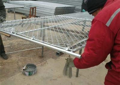 China El PVC cubrió la cerca portátil americana Panels de la alambrada en venta